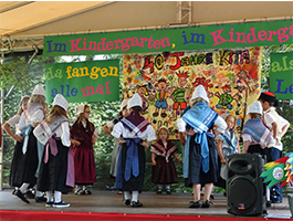 Auftritt der Kinder im Kindergarten Billigheim