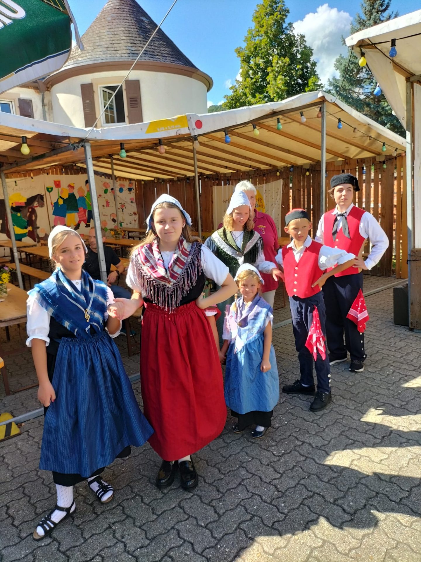 Tanzen der Kinder beim Fröhlichen Kunterbunt am 02. September in Bad Bergzabern